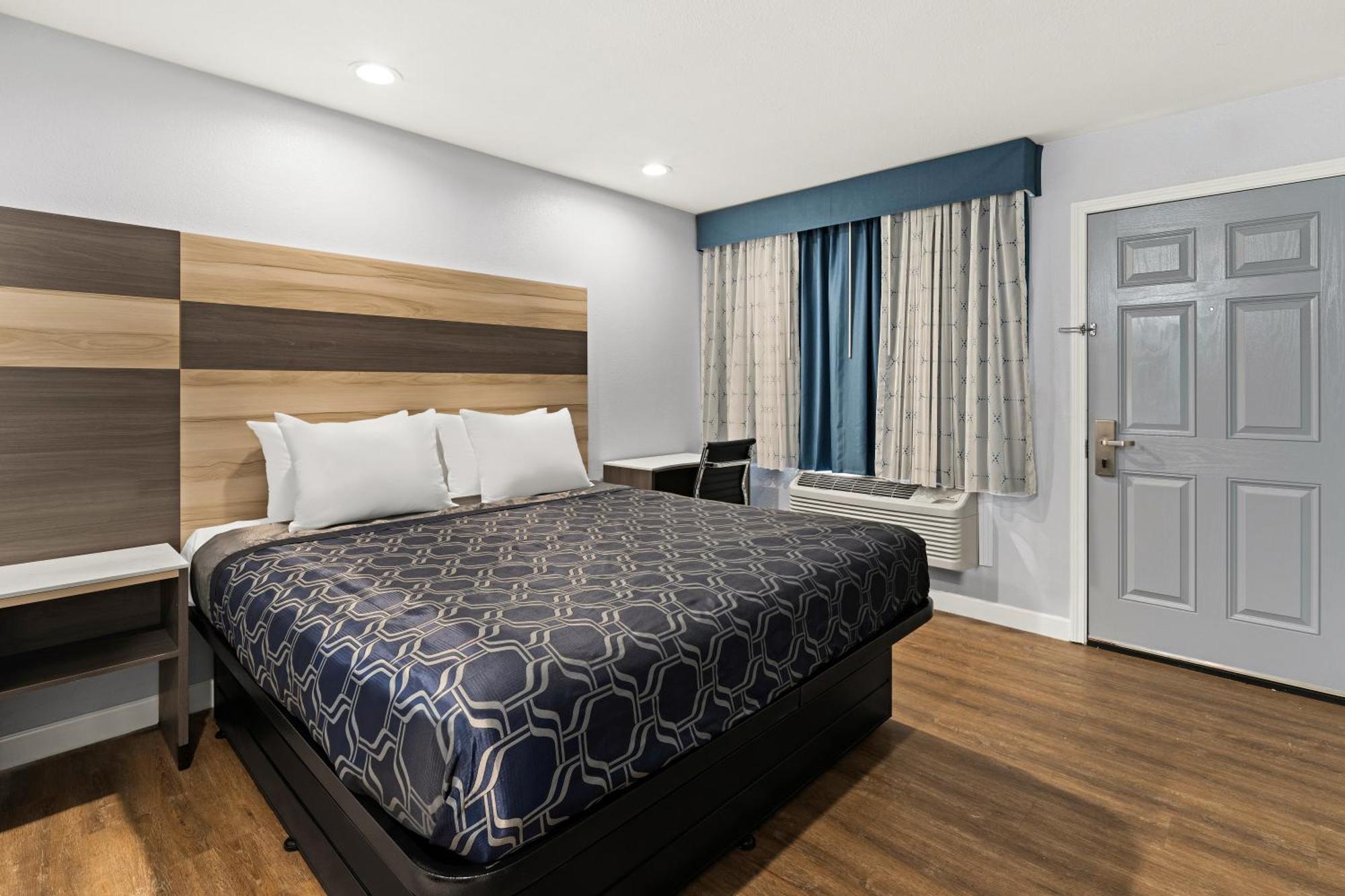 Bay Breeze Inn Оакланд Экстерьер фото